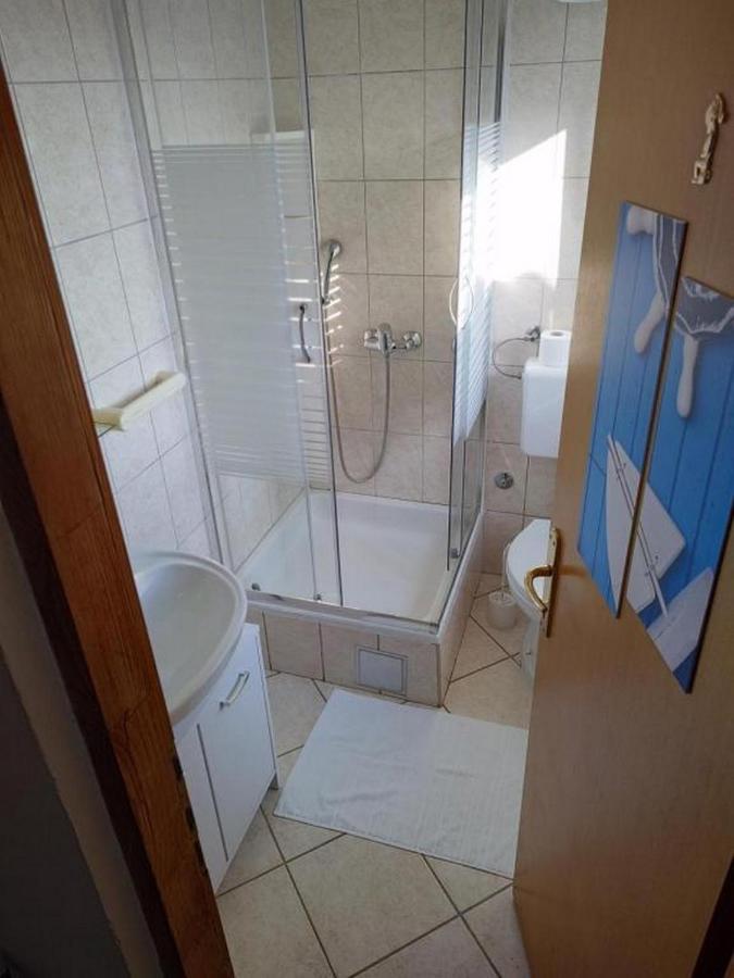 Blaza Apartment Prvic Luka Exterior photo